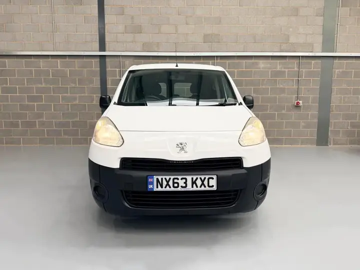 Peugeot Partner 2013 photo 2