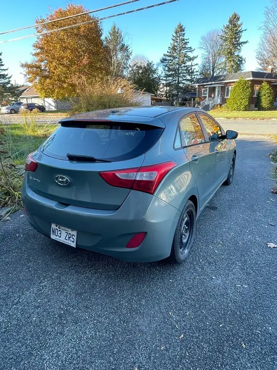 Hyundai Elantra 2013 photo 3