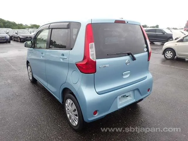 Nissan Dayz J 2017 photo 3