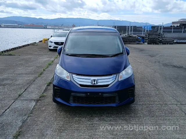 Honda Freed 2012 photo 5
