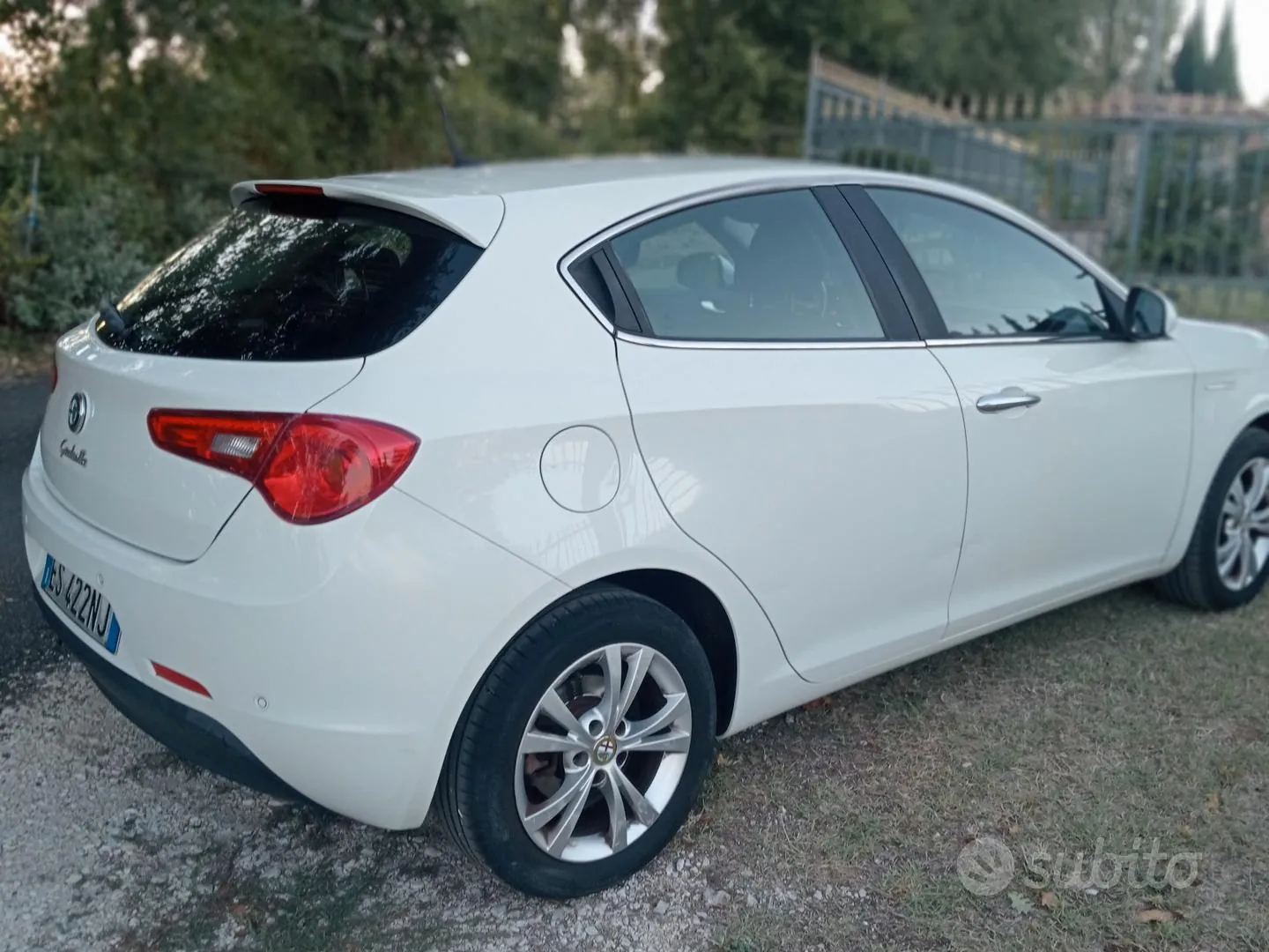 Alfa Romeo Giulietta 2013 photo 2