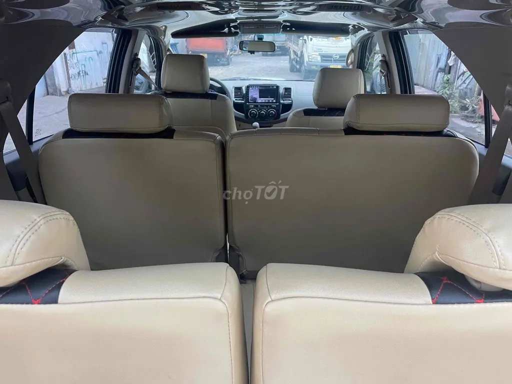 Toyota Fortuner 2013 photo 4