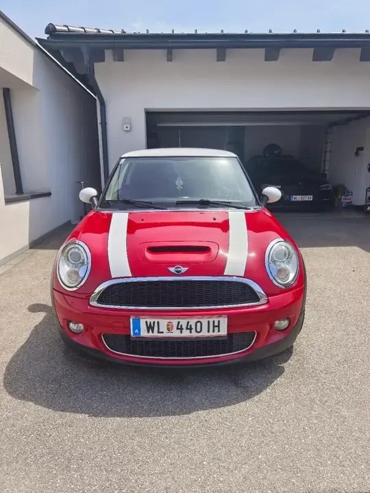 Mini Cooper S 2009 photo 2