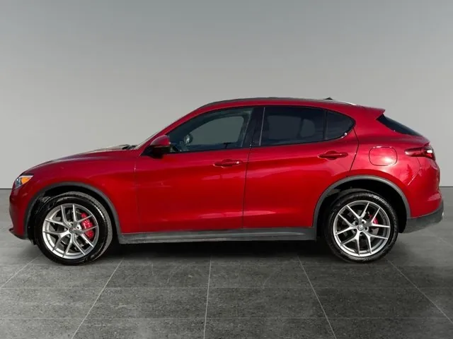 Alfa Romeo Stelvio 2018 photo 2