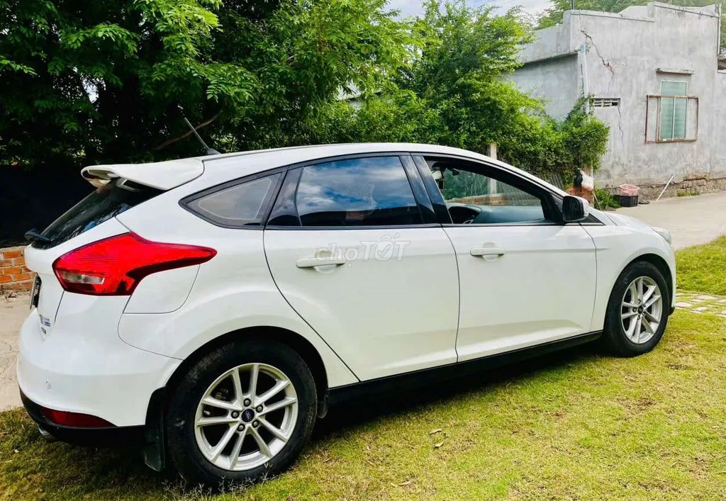 Ford Focus 2018 photo 2