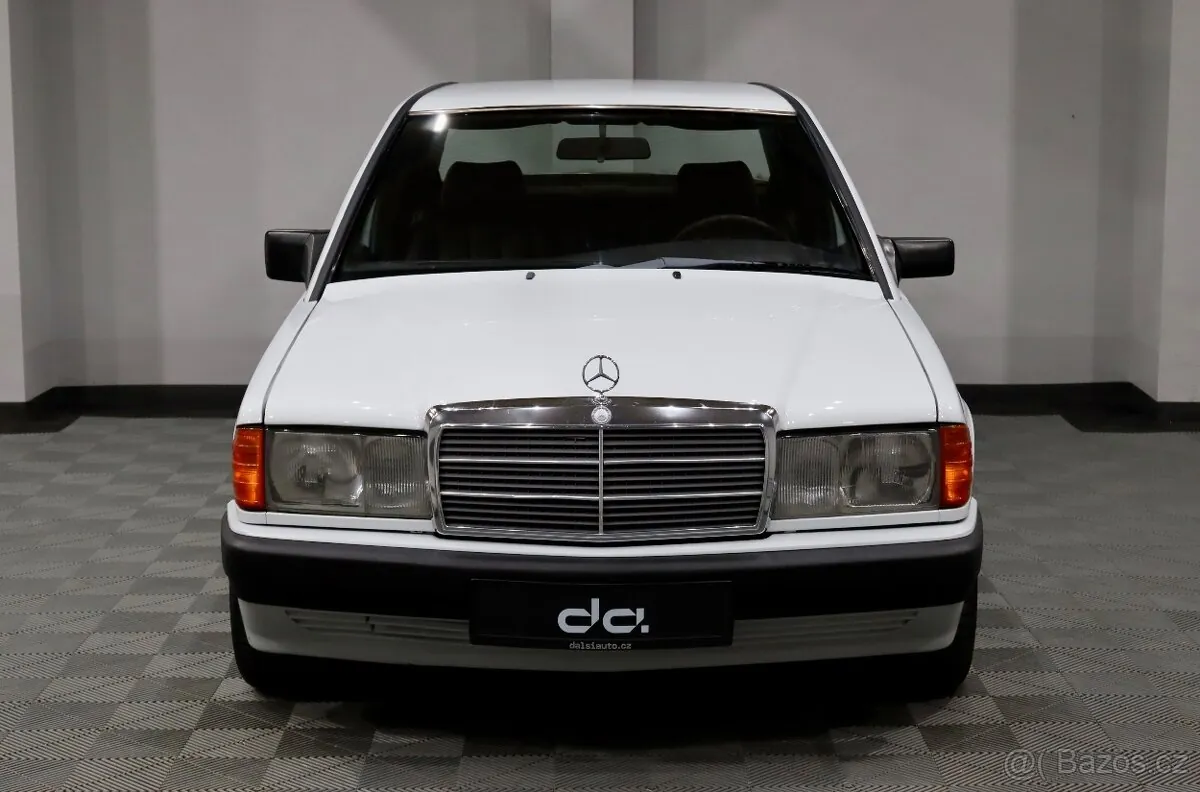 Mercedes-Benz 190 D 1990 photo 3