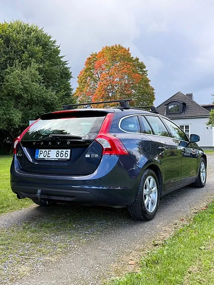 Volvo V60 2013 photo 2