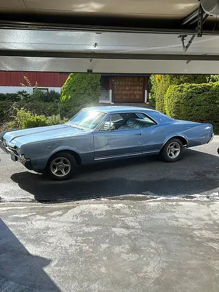 Oldsmobile Cutlass