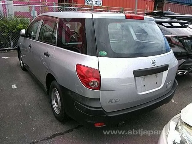 Nissan Ad Van 2015 photo 3