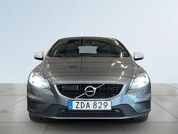 Volvo V40 2018 photo 2