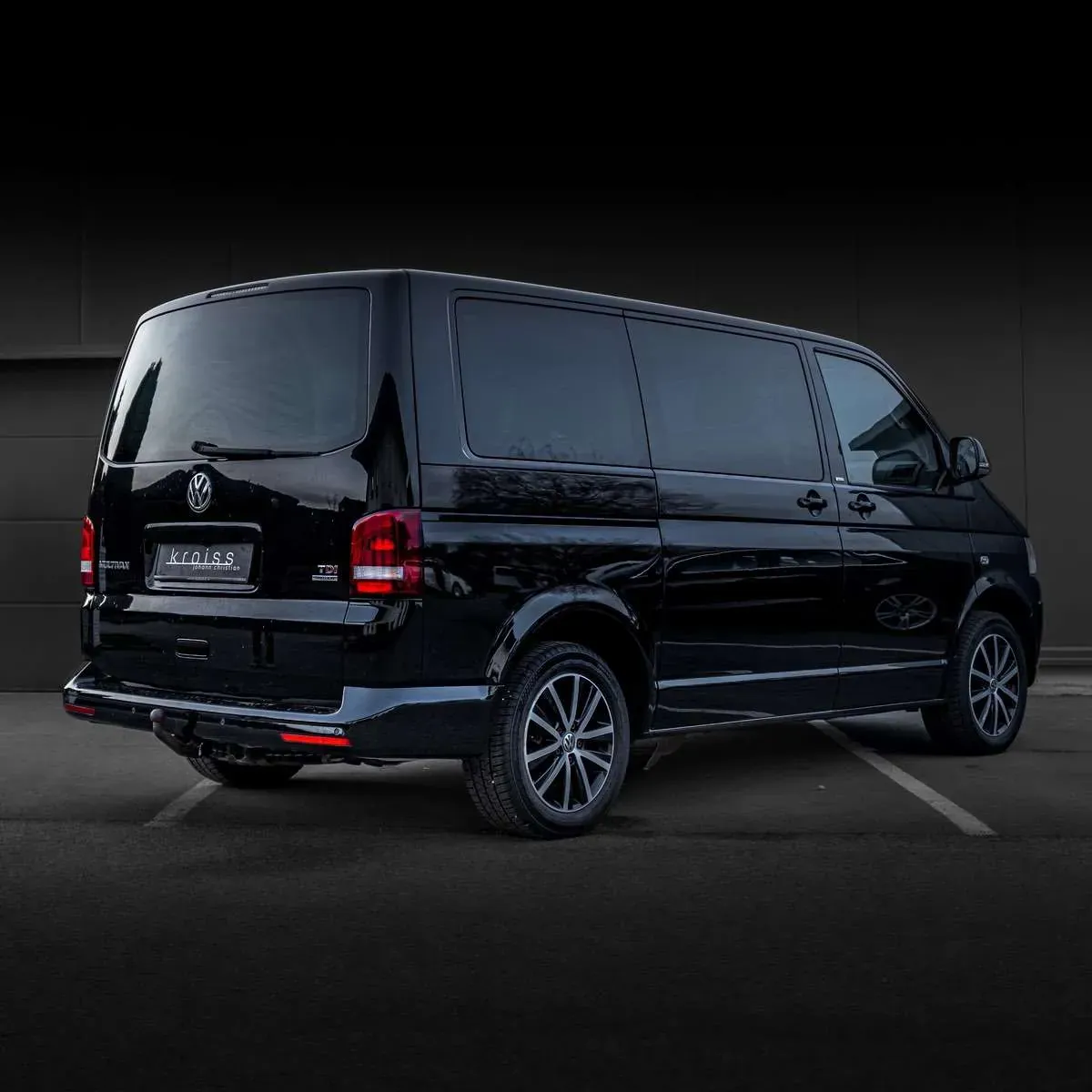 Volkswagen Multivan 2014 photo 2
