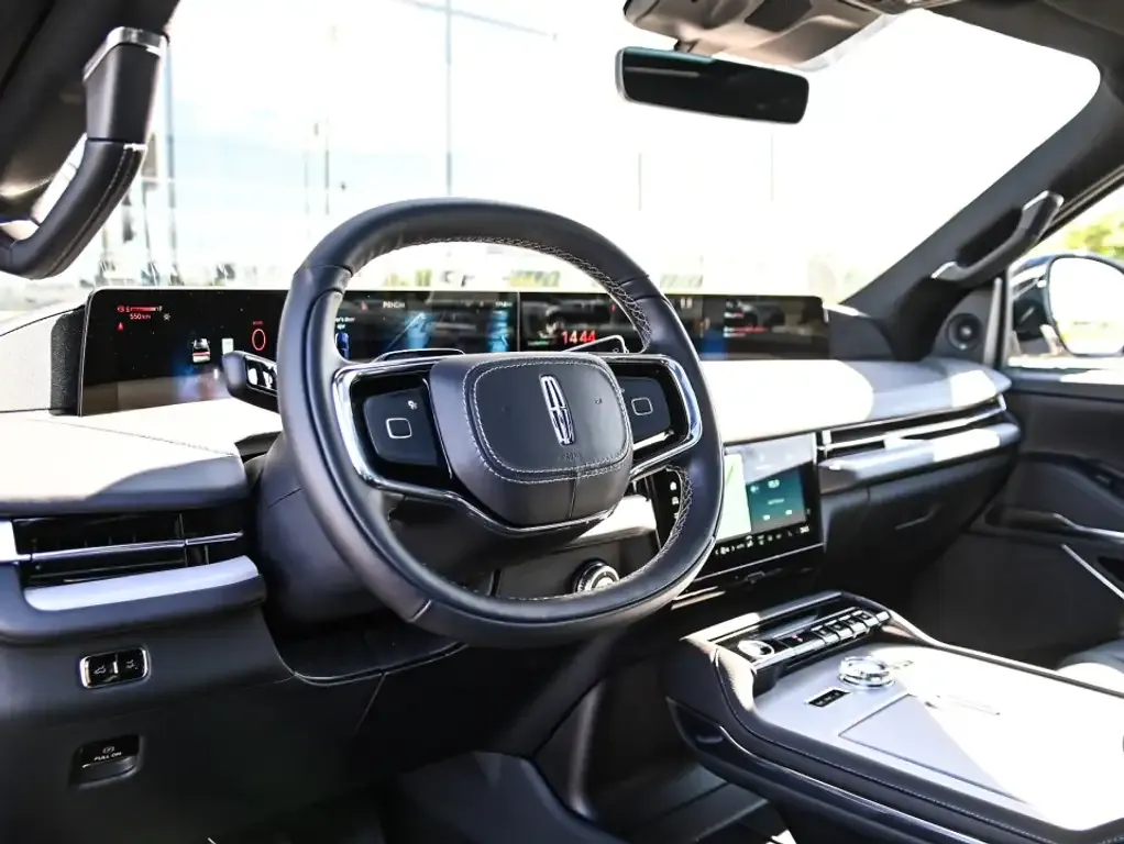 Lincoln Navigator 2025 photo 4