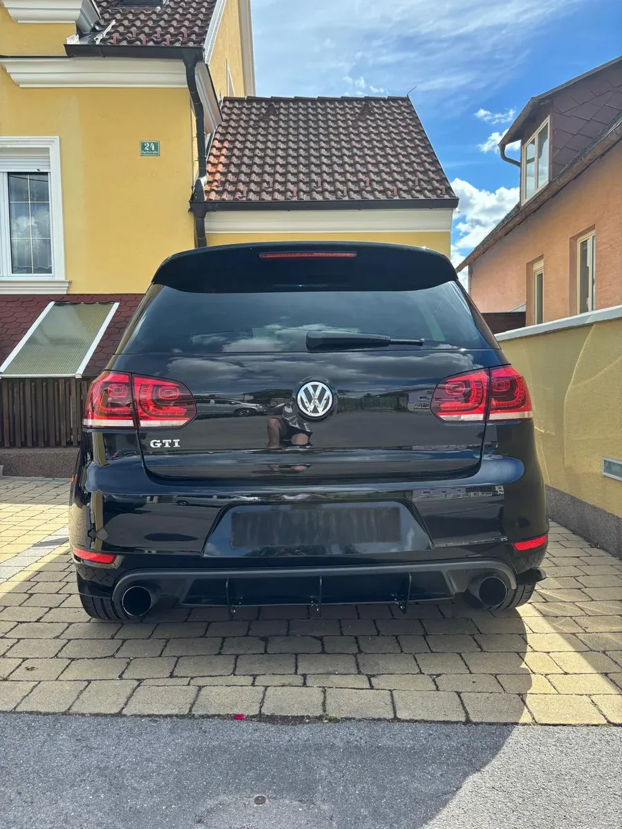 Volkswagen Golf Gti 2011 photo 3