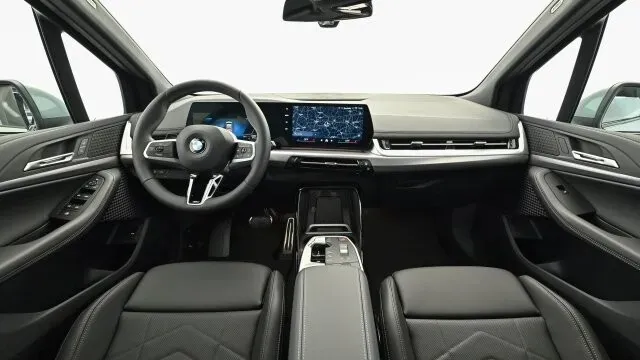 BMW 2 Series 2024 photo 2