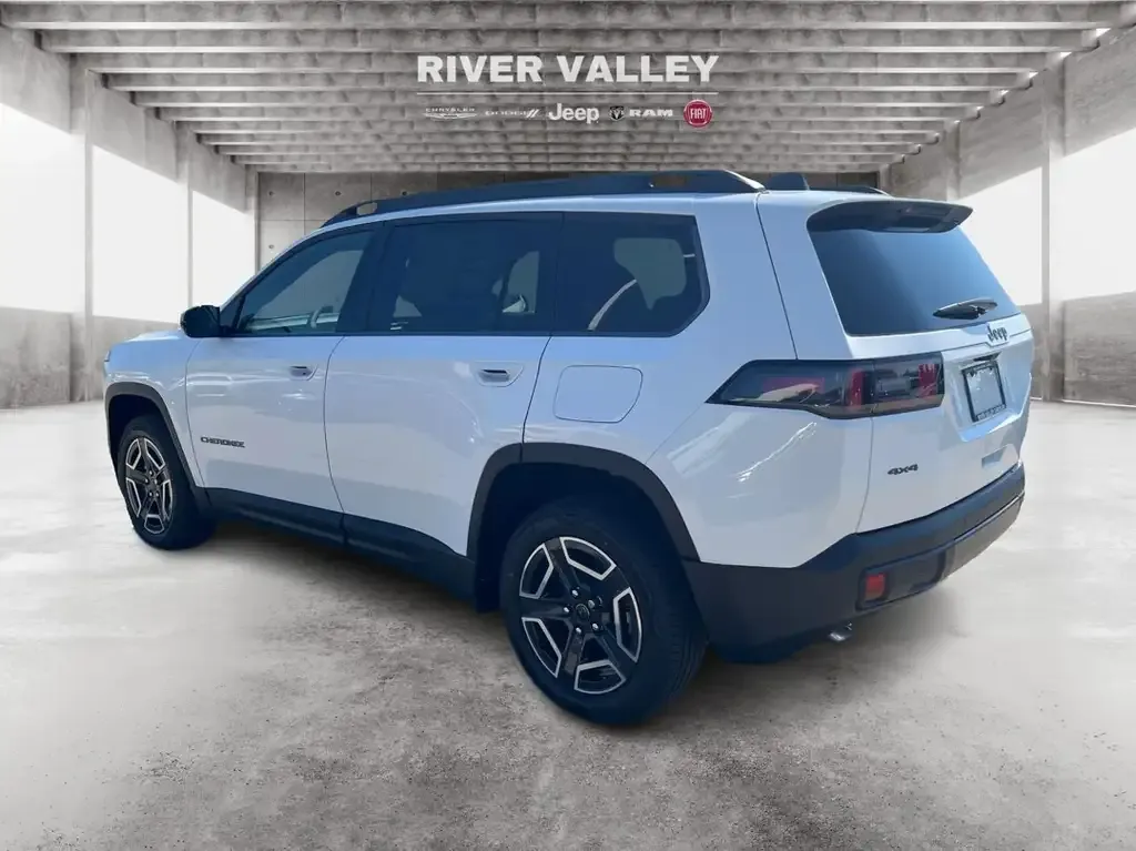 Jeep Cherokee 2026 photo 5
