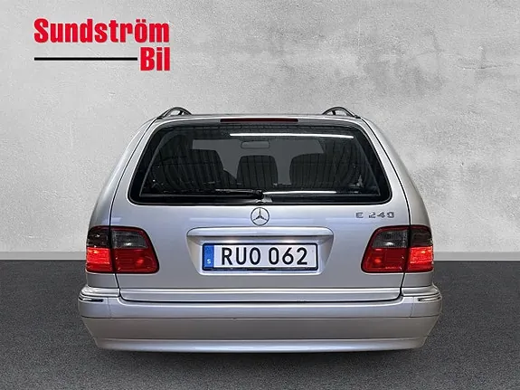 Mercedes-Benz E240 2001 photo 5