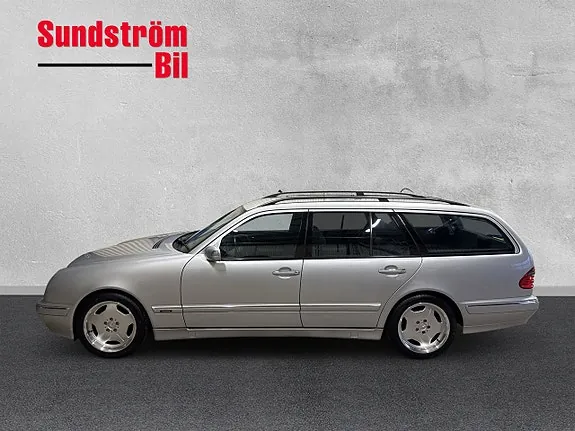Mercedes-Benz E240 2001 photo 3