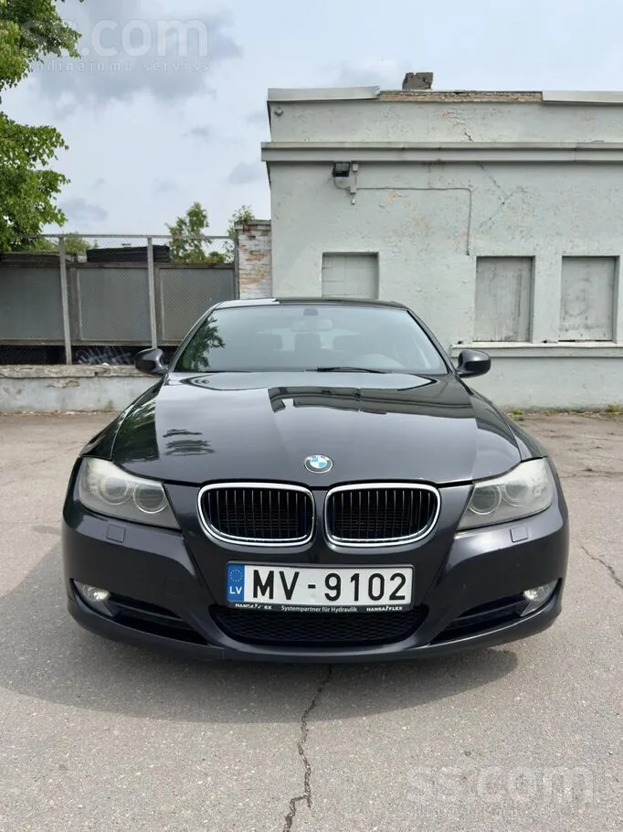 BMW 320 2010 photo 5