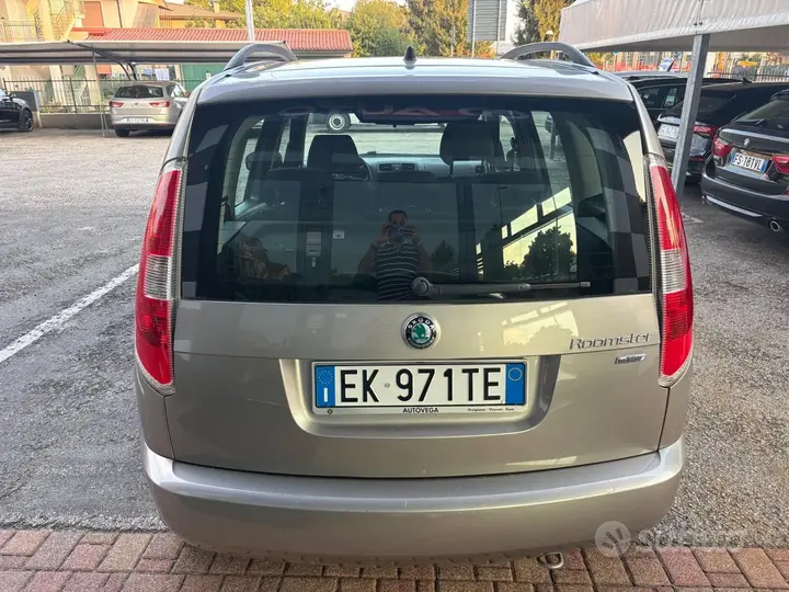 Skoda Roomster 2011 photo 5