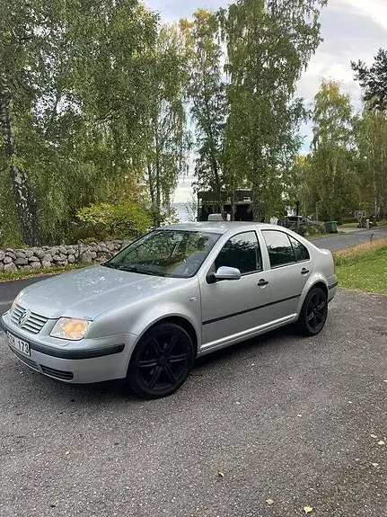 Volkswagen Bora 2001 photo 2