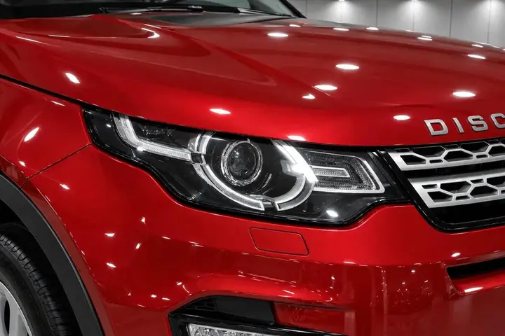 Land Rover Discovery Sport 2018 photo 2