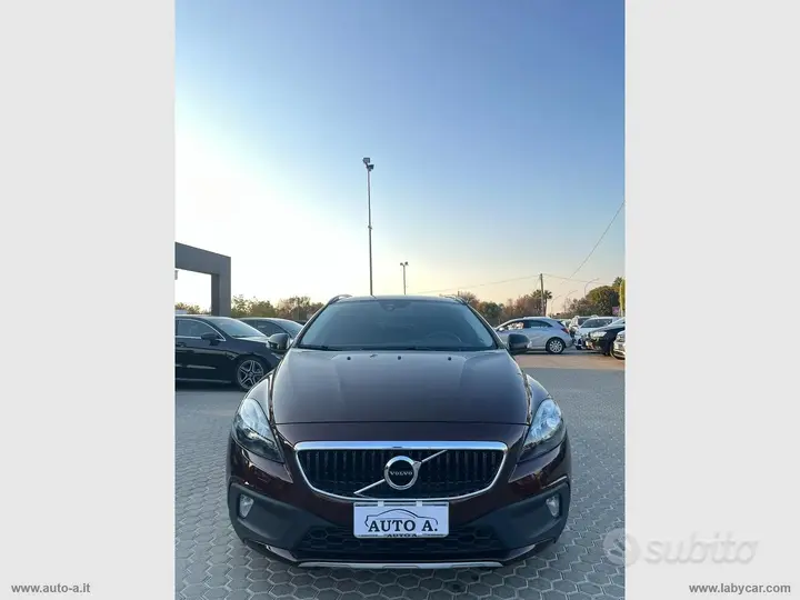 Volvo V40 2017 photo 2