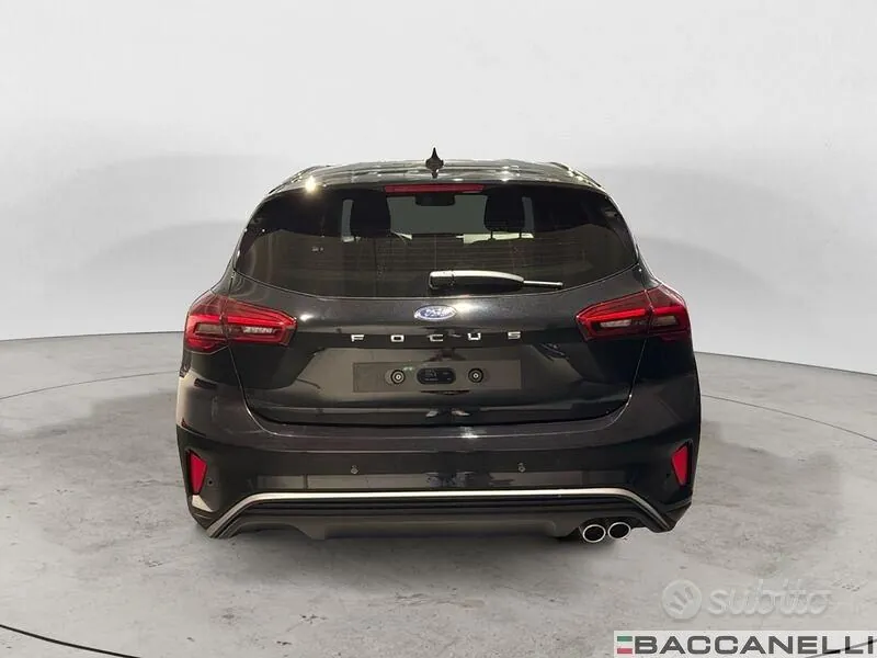 Ford Focus 2026 photo 3