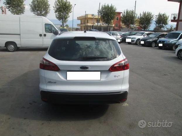 Ford Focus 2014 photo 3