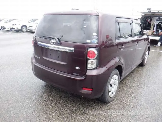Toyota Corolla Rumion 2010 photo 4