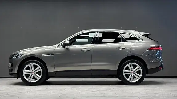Jaguar F-Pace 2018 photo 5