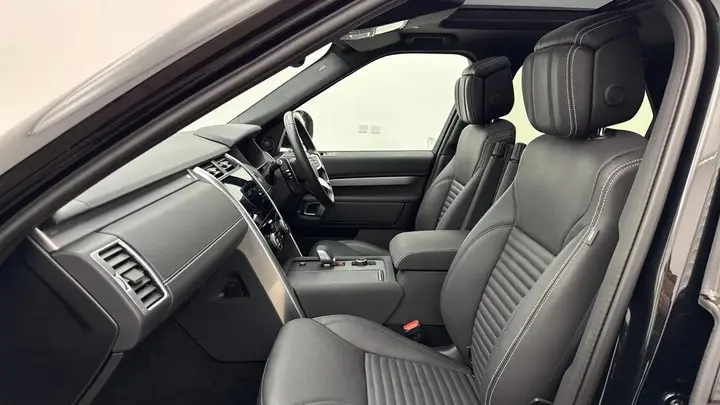 Land Rover Discovery 2025 photo 3