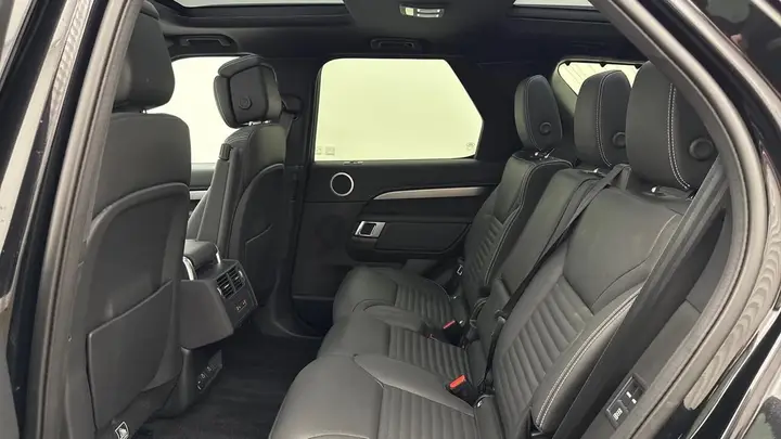 Land Rover Discovery 2025 photo 4