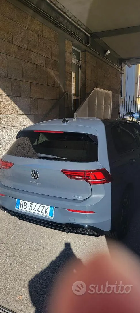 Volkswagen Golf 2026 photo 2