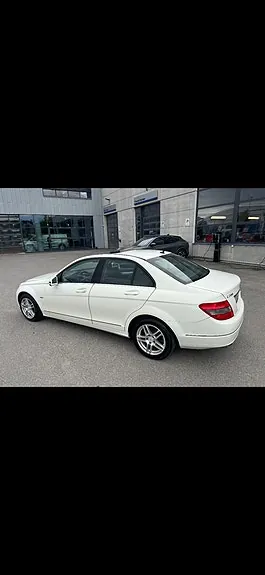 Mercedes-Benz C200 D 2010 photo 3