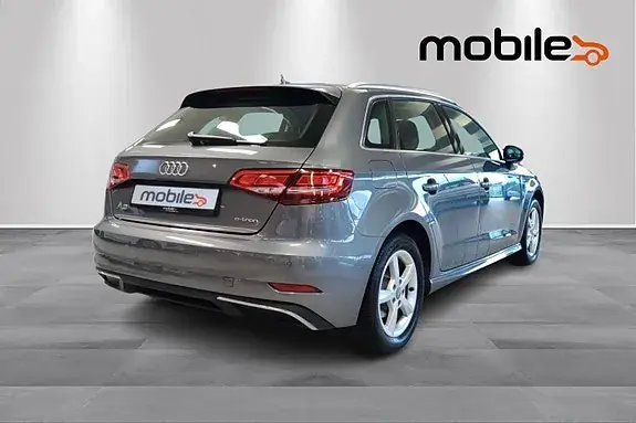 Audi A3 2017 photo 3