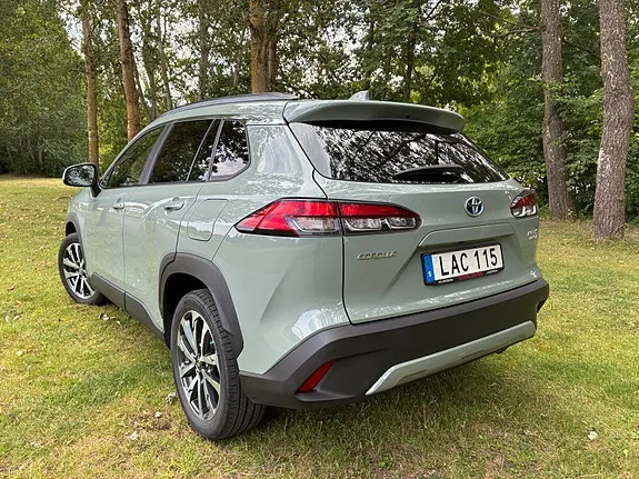 Toyota Corolla Cross 2023 photo 2