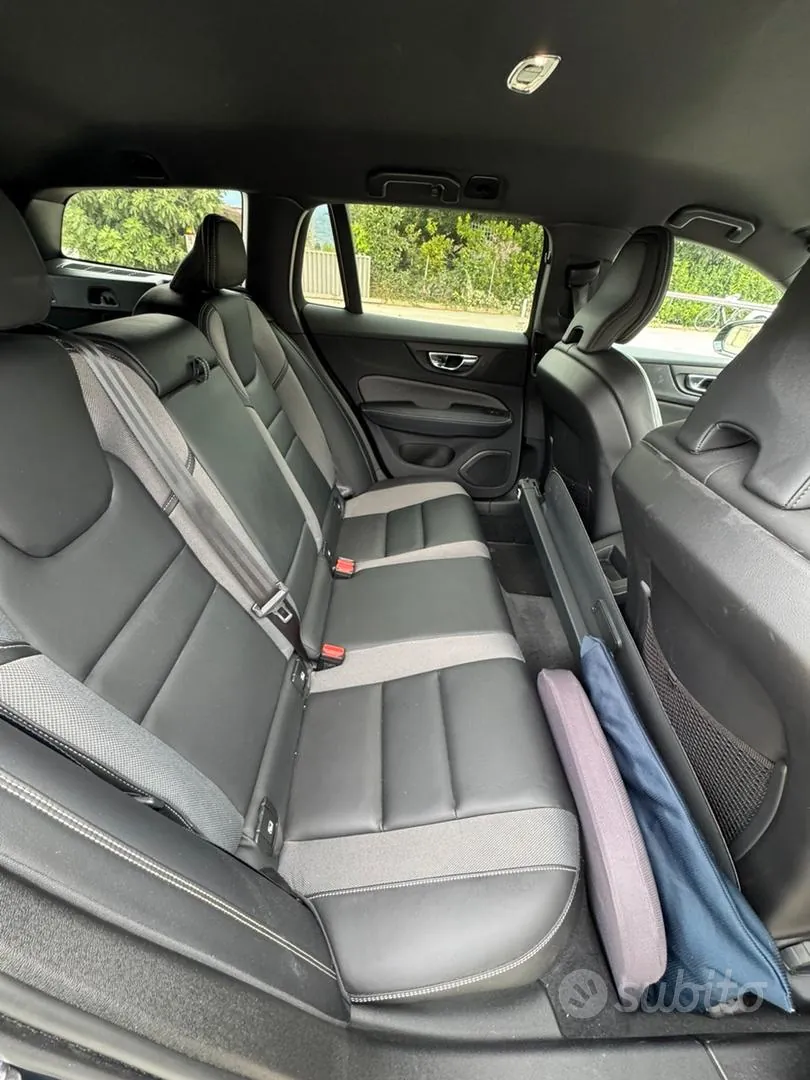 Volvo V60 2023 photo 5