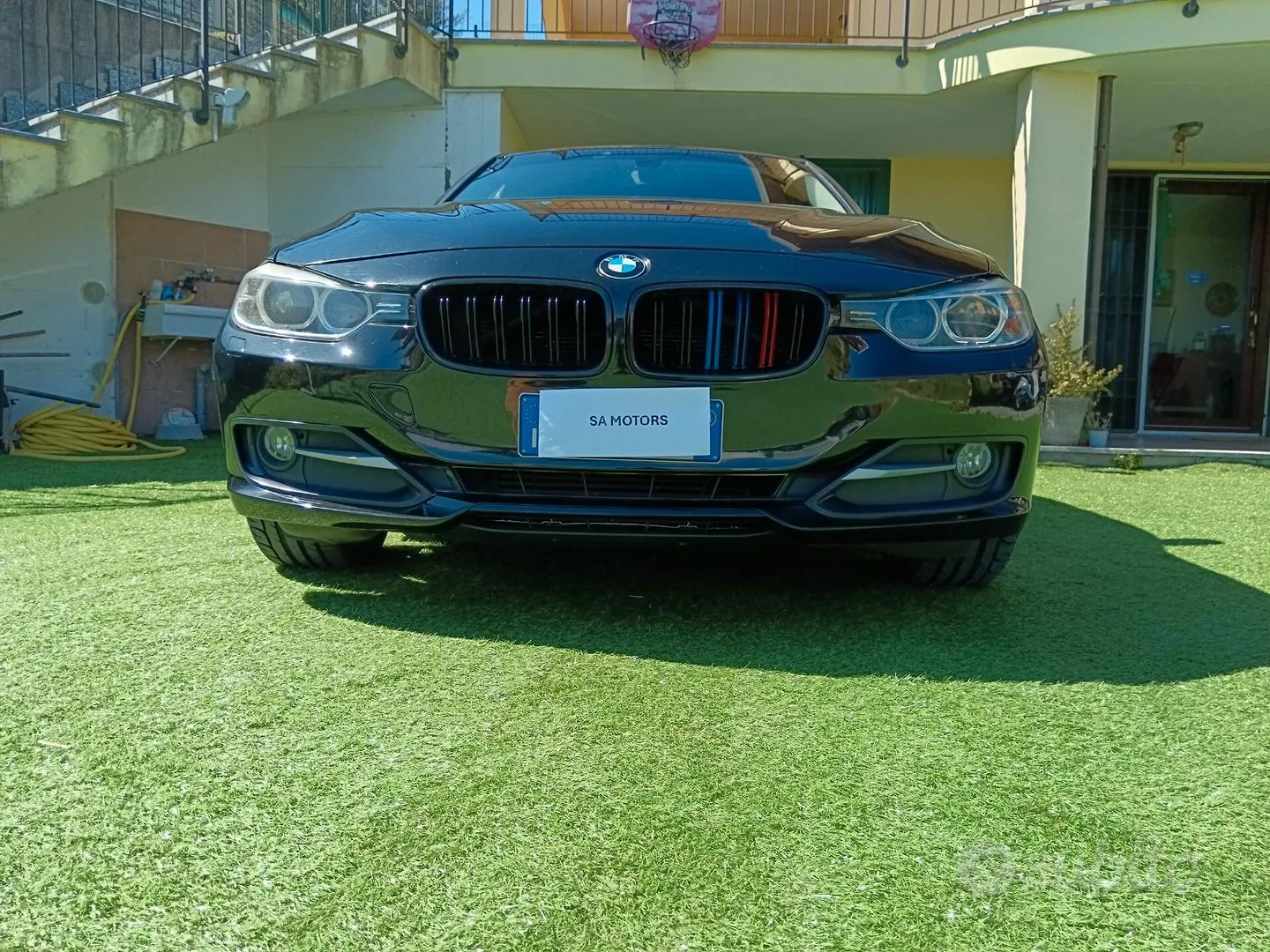 BMW 318 2014 photo 2