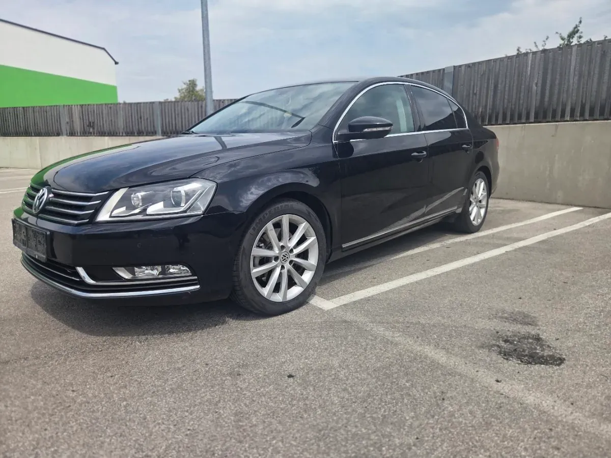 Volkswagen Passat 2011 photo 3