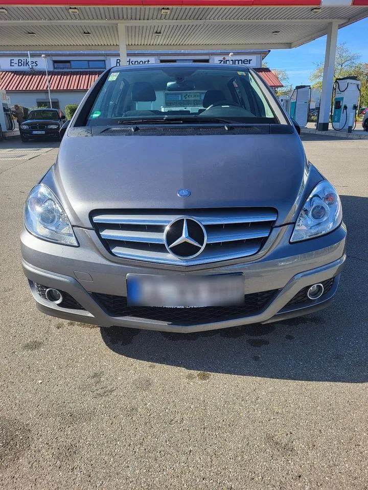 Mercedes-Benz B 160