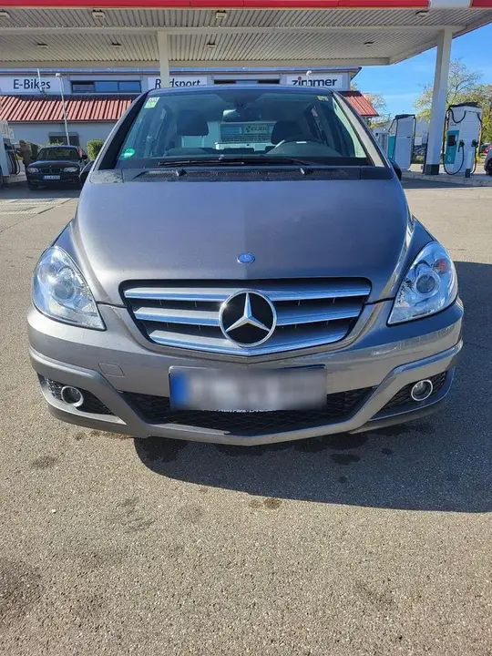 Mercedes-Benz B 160