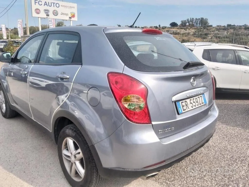KG Mobility Korando 2013 photo 2