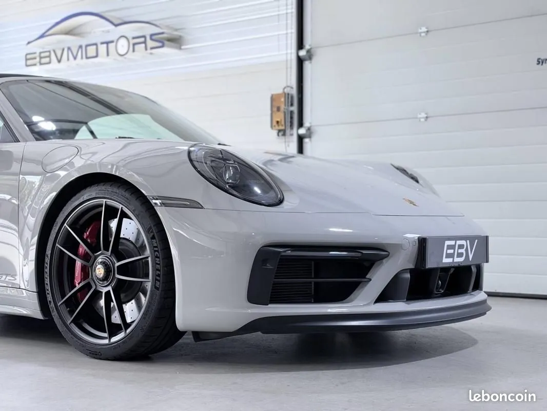Porsche 911 2023 photo 5