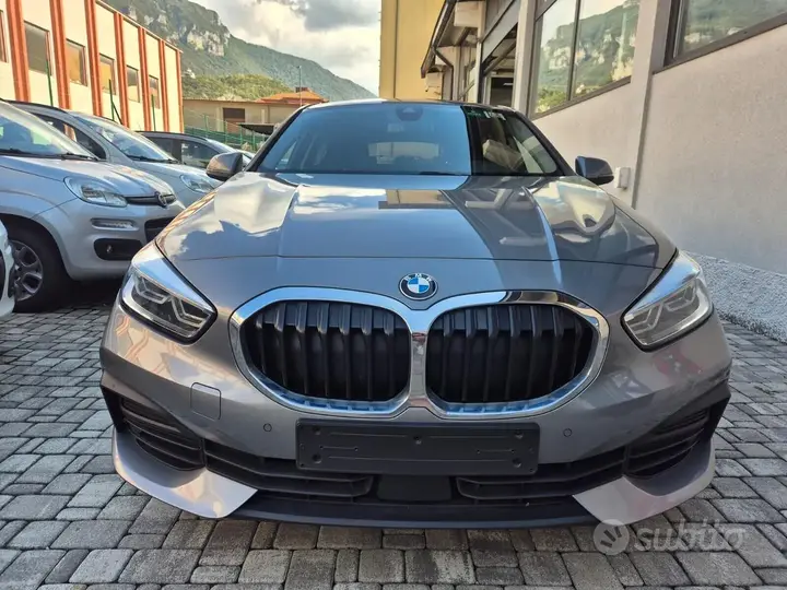 BMW 116D 2022 photo 5