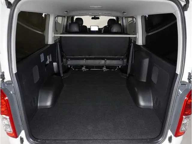 Toyota Hiace 2016 photo 5