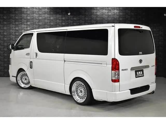Toyota Hiace 2016 photo 4