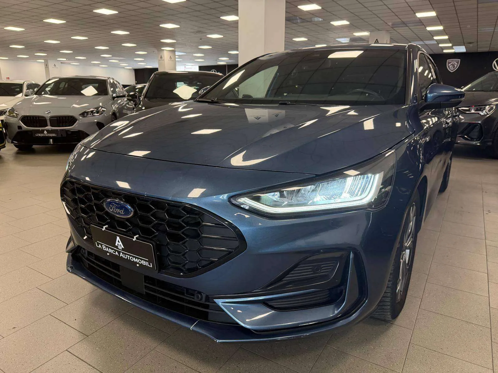 Ford Focus 2023 photo 2
