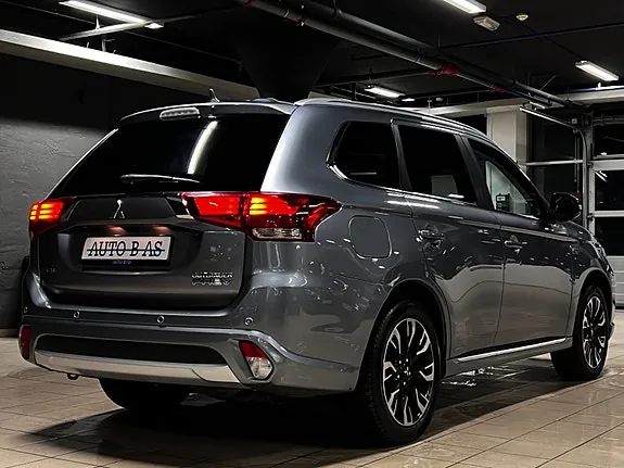 Mitsubishi Outlander 2017 photo 5