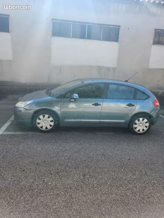 Citroen C4 2008 photo 3