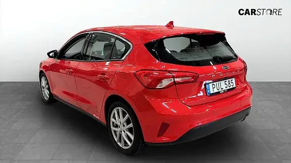 Ford Focus 2018 photo 2